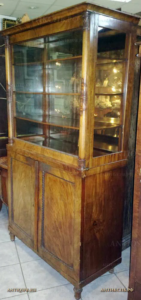 Горка антикварная витрина. №16900